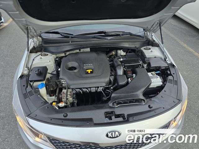 Kia K5 2016 — photo 19