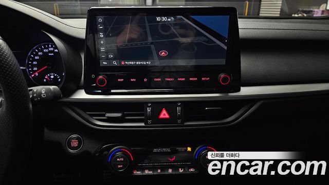 Kia K3 2022 — photo 14