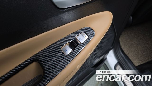 Hyundai Santafe 2022 — photo 18