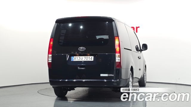 Hyundai Staria 2023 — photo 4