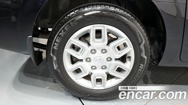 Hyundai Staria 2023 — photo 5