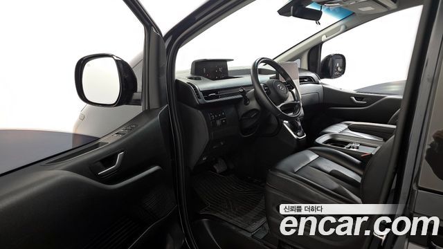 Hyundai Staria 2023 — photo 10