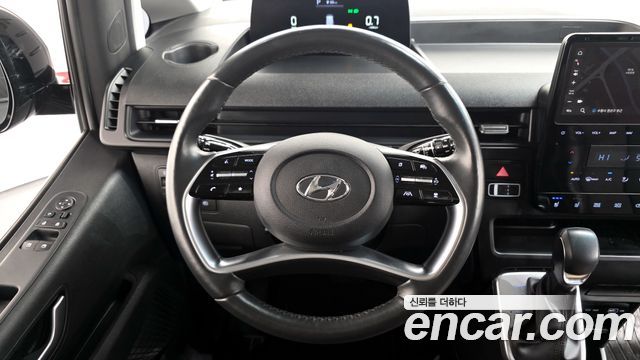 Hyundai Staria 2023 — photo 15
