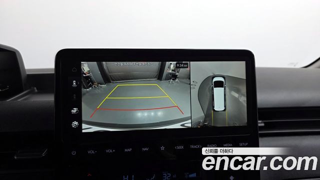 Hyundai Staria 2023 — photo 17
