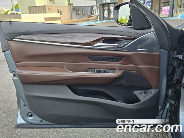 BMW Gran Turismo 2019 — photo 10