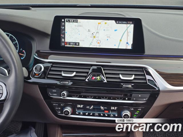 BMW Gran Turismo 2019 — photo 13