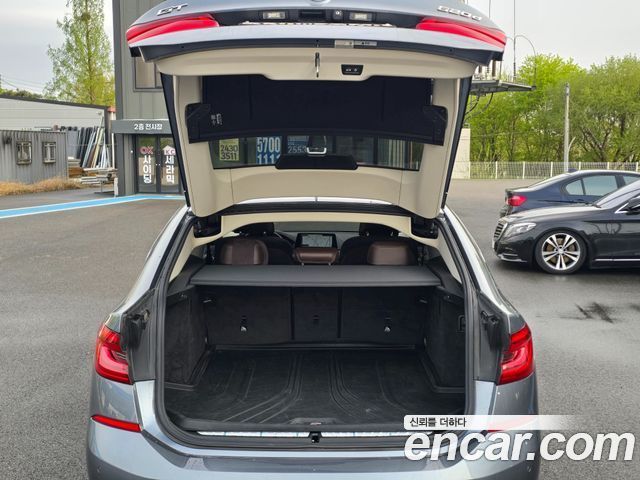 BMW Gran Turismo 2019 — photo 19