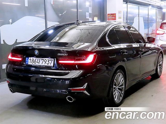 BMW 3-Series 2022 — photo 4