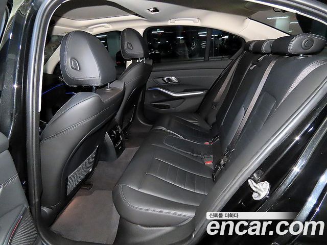BMW 3-Series 2022 — photo 7