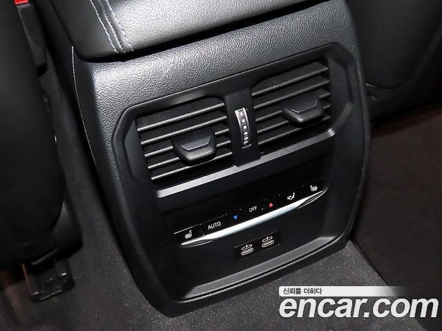 BMW 3-Series 2022 — photo 13