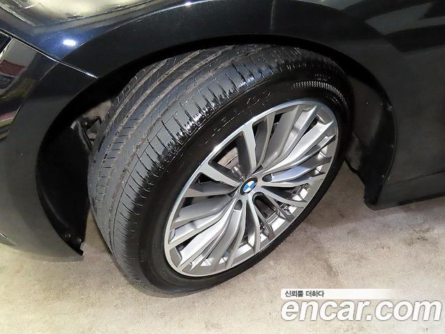 BMW 3-Series 2022 — photo 20