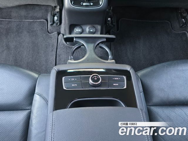 Kia K7 2017 — photo 16