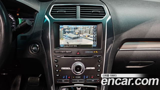 Ford Explorer 2016 — photo 14