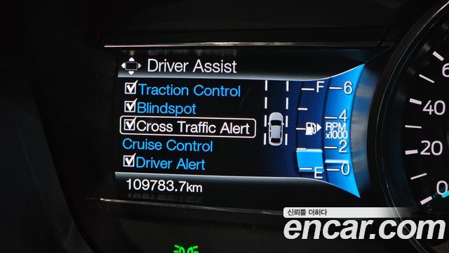 Ford Explorer 2016 — photo 17
