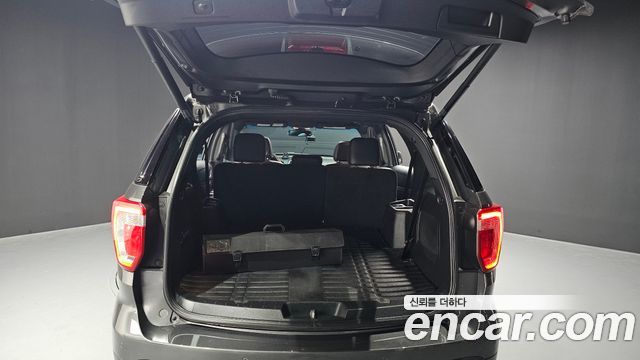 Ford Explorer 2016 — photo 20