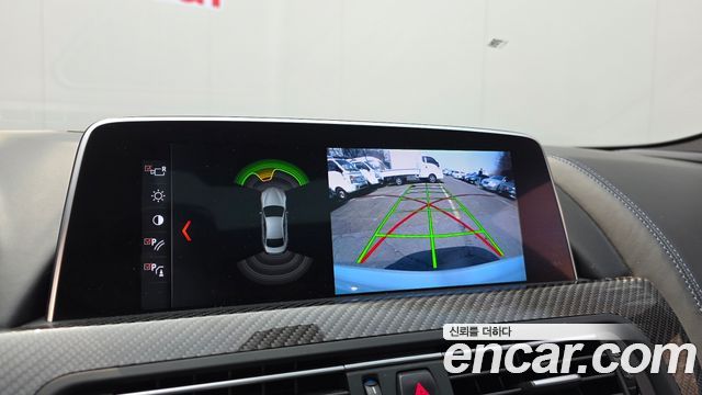 BMW 6-Series 2018 — photo 16