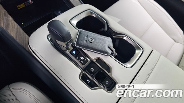 Lexus LM 2025 — photo 9