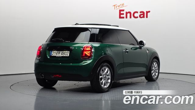 Mini Cooper 2021 — photo 2