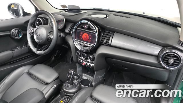 Mini Cooper 2021 — photo 7