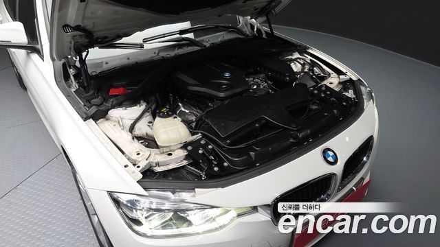 BMW 3-Series 2016 — photo 6