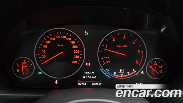 BMW 3-Series 2016 — photo 8