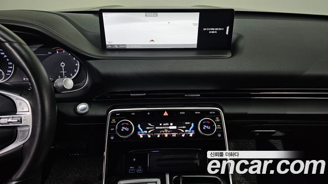 Genesis GV80 2021 — photo 14