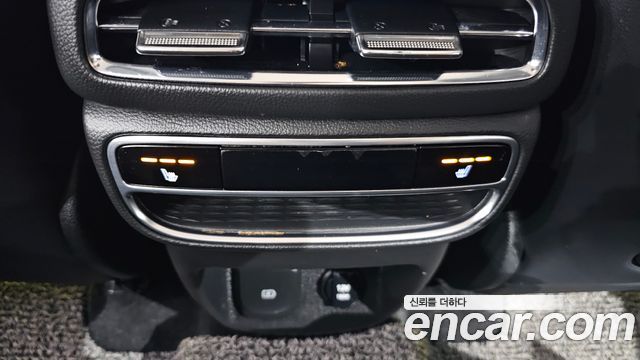 Genesis GV80 2021 — photo 19