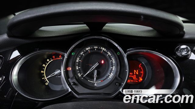 Citroën / DS DS3 2013 — photo 8