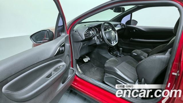 Citroën / DS DS3 2013 — photo 11