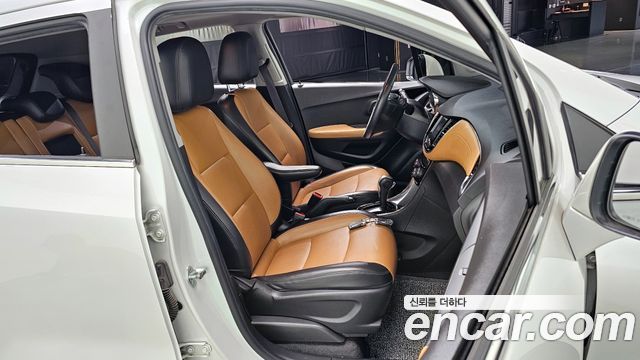 Chevrolet Korea Trax 2017 — photo 12