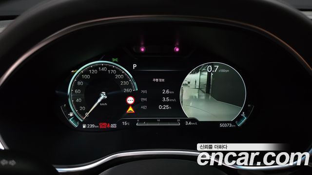 Genesis G80 2022 — photo 8