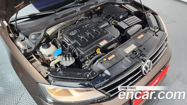 Volkswagen Jetta 2015 — photo 6
