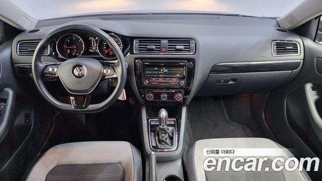 Volkswagen Jetta 2015 — photo 7