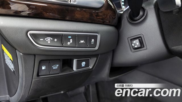 Genesis G90 2019 — photo 16