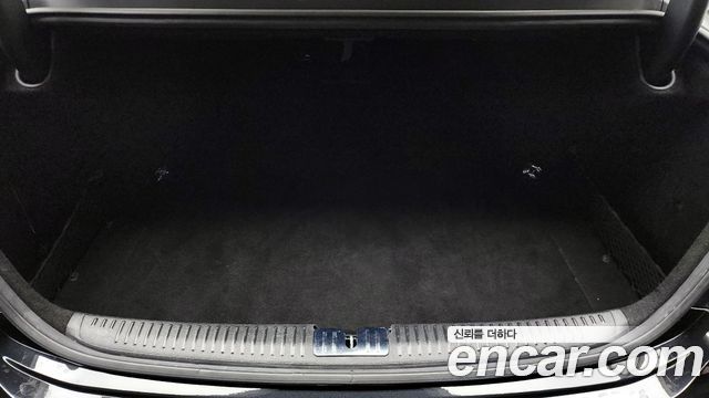 Genesis G90 2019 — photo 20