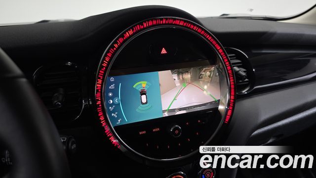 Mini Cooper 2023 — photo 16