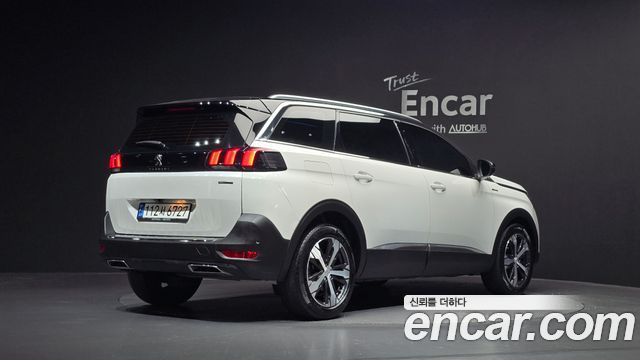 Peugeot 5008 2021 — photo 2