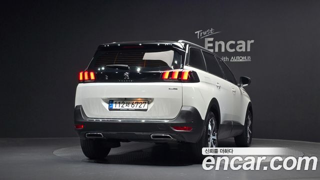 Peugeot 5008 2021 — photo 4