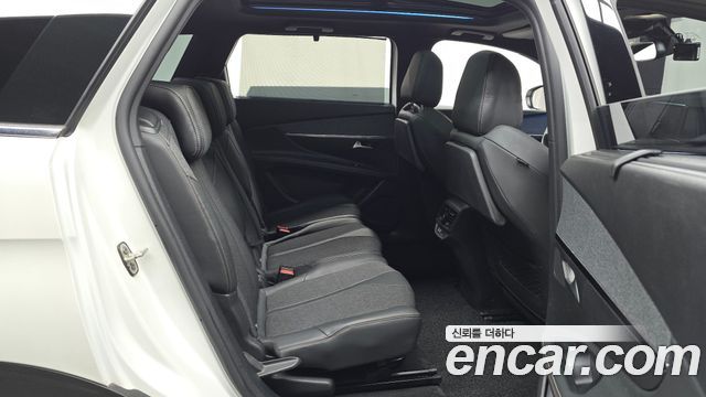 Peugeot 5008 2021 — photo 12
