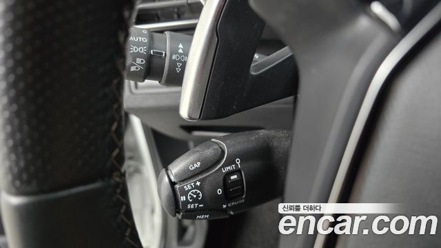 Peugeot 5008 2021 — photo 17