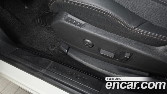 Peugeot 5008 2021 — photo 18