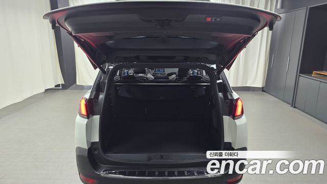 Peugeot 5008 2021 — photo 20