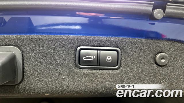Genesis G70 2019 — photo 20