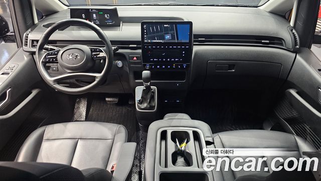 Hyundai Staria 2024 — photo 7