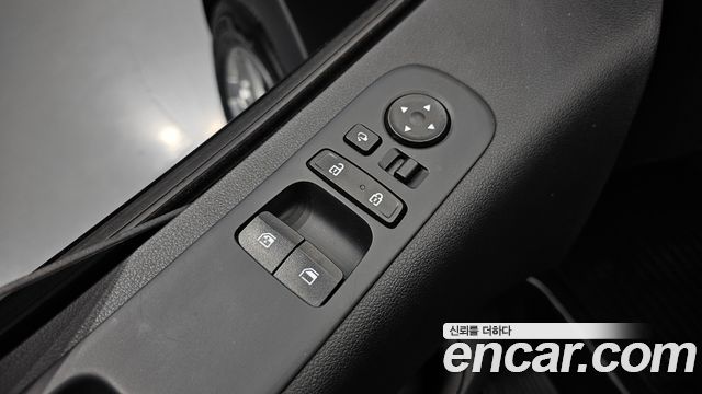 Hyundai Staria 2024 — photo 17