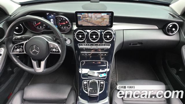Mercedes-Benz C-Class 2020 — photo 7