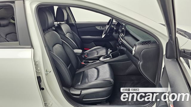 Kia K3 2020 — photo 13