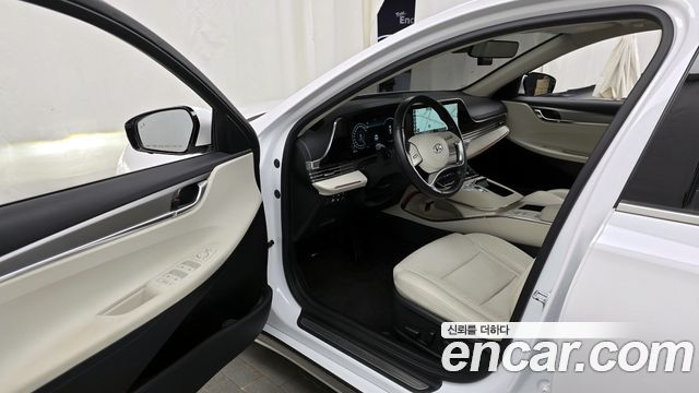Hyundai Grandeur 2022 — photo 11