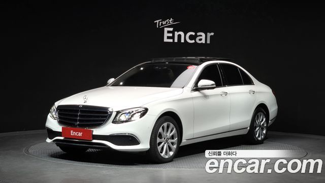 Mercedes-Benz E-Class 2019 — photo 1