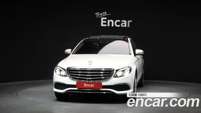 Mercedes-Benz E-Class 2019 — photo 3